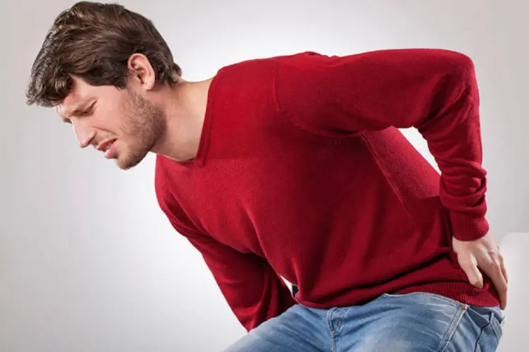 Dor nas costas é uma das mais frequentes, segundo a pesquisa (ThinkStock/Thinkstock)