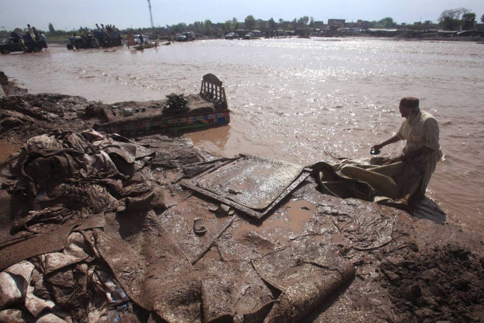 Inundações deixam 43 mortos no Paquistão