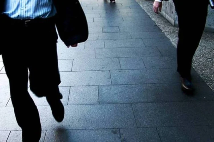 
	Terno: nos atos relativos &agrave; segunda inst&acirc;ncia e audi&ecirc;ncias em geral, no entanto, deve ser mantido o uso de terno e gravata
 (SXC)