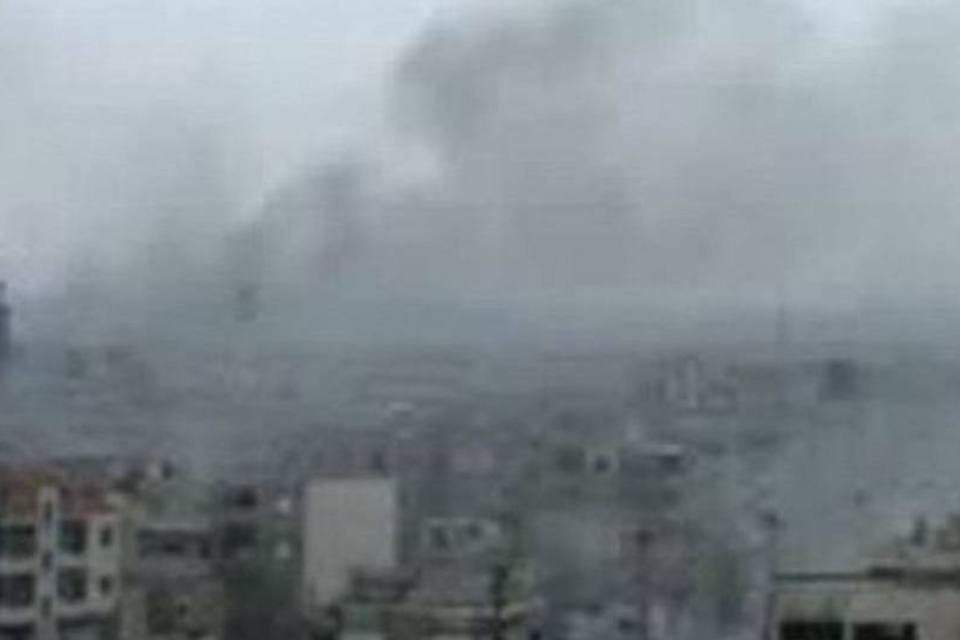 Oposição denuncia massacre em Homs