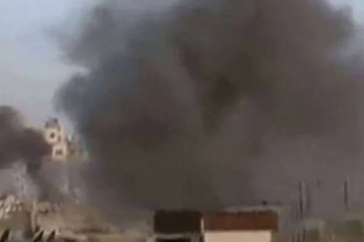 Já os grupos opositores ao regime de Damasco denunciaram que Baba Amr foi alvo de contínuos bombardeios por parte das tropas leais a Assad desde o início de fevereiro (AFP)