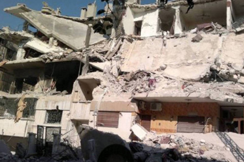 Regime sírio bombardeia Homs
