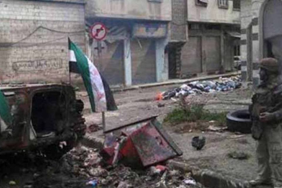 Oposição síria denuncia massacre do regime em Homs