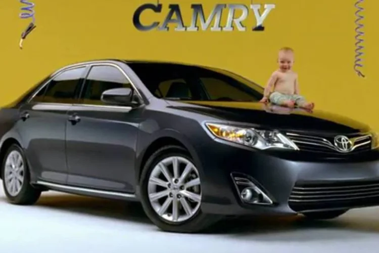 Toyota fará seu retorno ao intervalo do Super Bowl para anunciar o Camry 2012 (Reprodução)