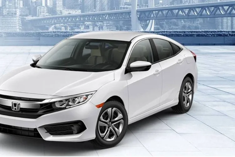 
	Honda Civic LX ser&aacute; negociada por US$ 19.475 iniciais, o que representa um aumento de US$ 150 na compara&ccedil;&atilde;o com a gera&ccedil;&atilde;o anterior
 (Reprodução/Honda)