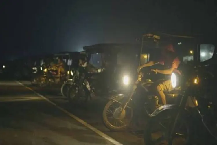 
	Campanha da Honda baseada em fatos reais no Peru: a ideia era que motos iluminassem a pista com os far&oacute;is
 (Reprodução/YouTube)