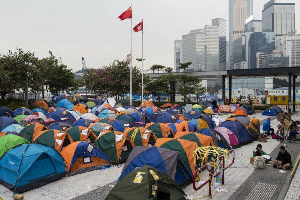 Ativistas pedem fim de ocupação em Hong Kong
