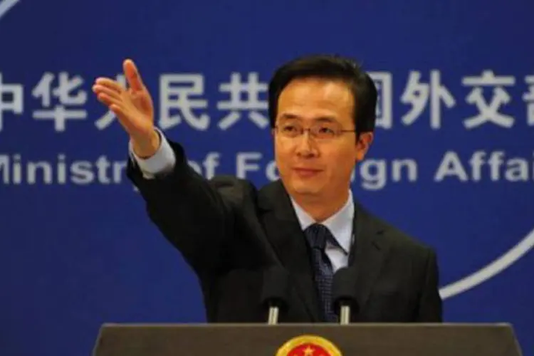 Hong Lei, do ministério das Relações Exteriores: 'não apoiamos iniciativas de qualquer país que facilite as atividades do dalai lama contra a China em qualquer formato' (Frederic J. Brown/AFP)