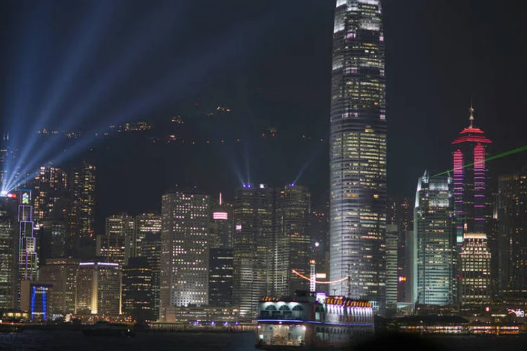 
	A partir de agora, os moradores de Shenzhen s&oacute; poder&atilde;o viajar para a ex-col&ocirc;nia brit&acirc;nica uma vez por semana com uma estadia m&aacute;xima de sete dias em cada visita
 (Barbara Will/Flickr/Creative Commons)
