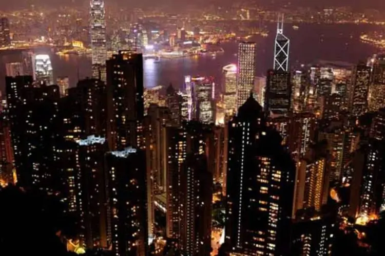 
	Vista geral de Hong Kong, que passar&aacute; Londres como principal capital financeira
 (Stuart Franklin/Getty Images)