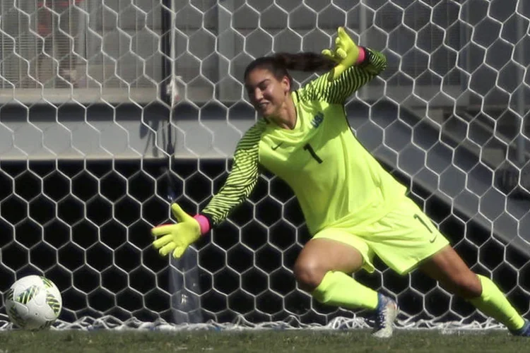 
	Hope Solo: &quot;Jogamos contra um bando de covardes&quot;, declarou Hope
 (Ueslei Marcelino/Reuters)