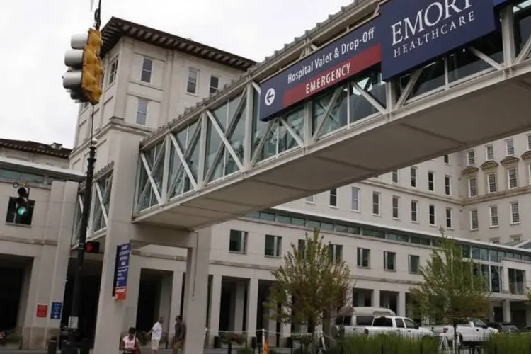 
	Hospital da Universidade de Emory: homem deu entrada no hospital, em Atlanta
 (Tami Chappell/Reuters)