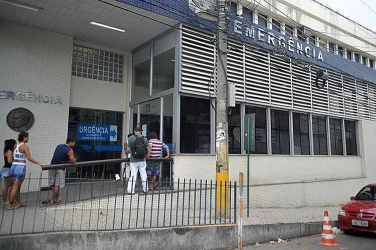 
	Hospital Get&uacute;lio Vargas, no Rio: a verba &eacute; para normalizar os atendimentos nos hospitais e regularizar pagamento dos funcion&aacute;rios e compras de insumos at&eacute; o primeiro trimestre de 2016
 (Tomaz Silva/Agência Brasil)