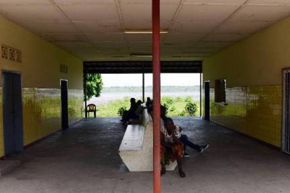 Ebola avança na Libéria e febre traz preocupação no Congo