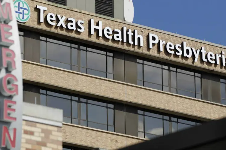 
	Hospital do Texas: duas enfermeiras que trataram do liberiano foram infectadas pelo v&iacute;rus e est&atilde;o atualmente hospitalizadas
 (Mike Stone/Reuters)