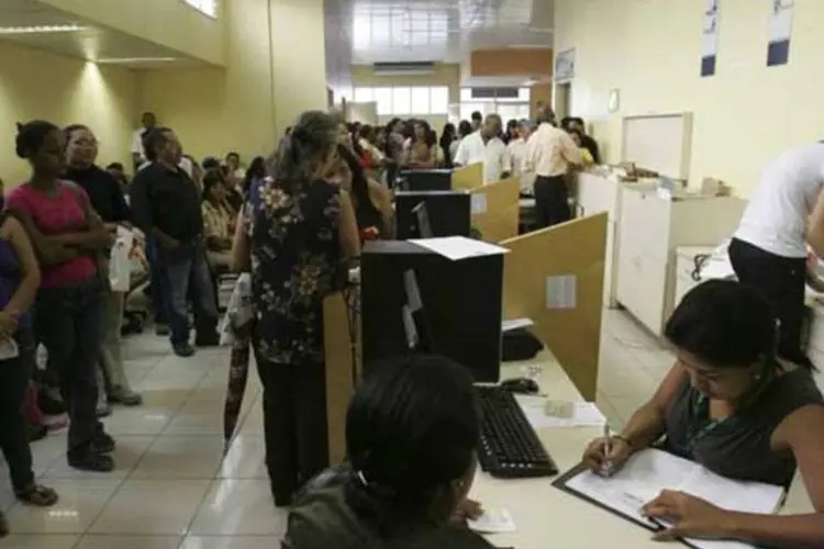 
	Hospital P&uacute;blico de S&atilde;o Paulo: ambulat&oacute;rios da rede estadual de&nbsp;sa&uacute;de&nbsp;abrir&atilde;o aos s&aacute;bados e domingos para&nbsp;homens&nbsp;a partir dos 50 anos que queiram fazer check-up
 (VEJA SP)