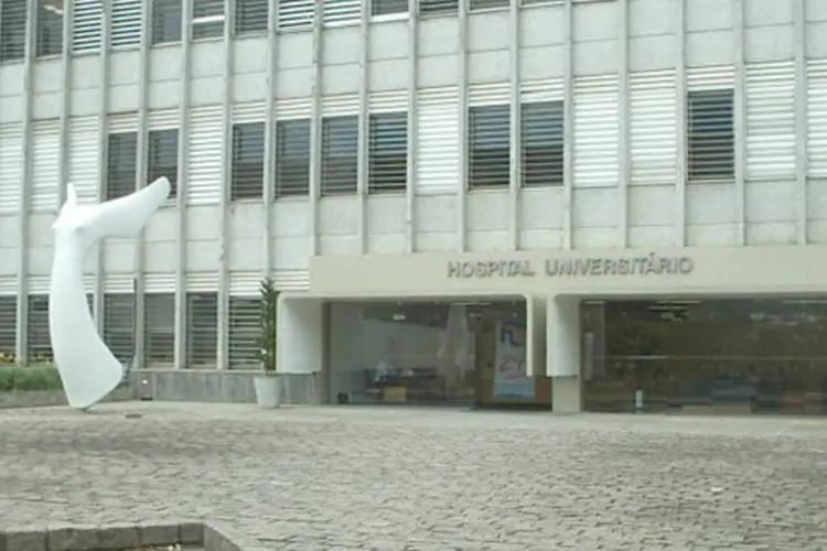 
	Hospital universit&aacute;rio: os recursos constam no Di&aacute;rio Oficial
 (Wikimedia Commons)