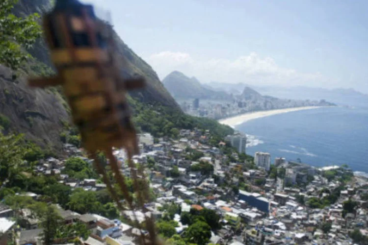 Vistas dos bairros do Leblon e Ipanema, no hotel Casa Alto Vidigal: cama mais barata em quarto compartilhado custa US$ 48 no hotel (MCT via Getty Images)