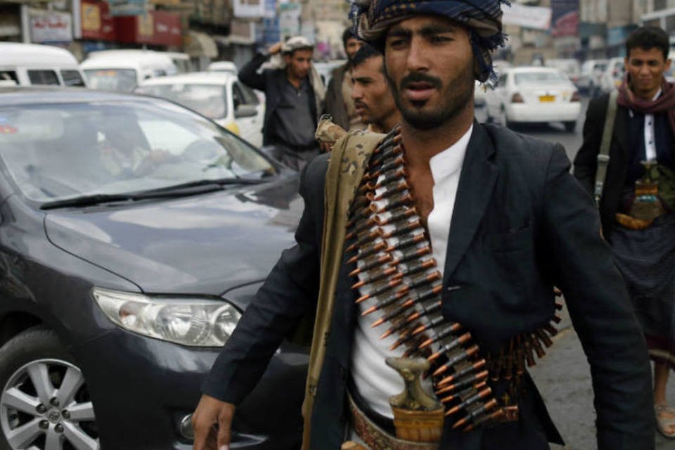 Rebeldes xiitas enfrentam Al Qaeda no Iêmen
