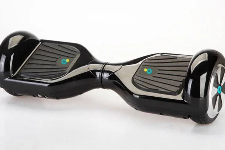 
	Hoverboard: houve pelo menos 99 incidentes em que as baterias de &iacute;on de l&iacute;tio do aparelho apresentaram superaquecimento, fa&iacute;scas, fuma&ccedil;a, fogo ou explodiram
 (Divulgação/PhunkeeDuck)