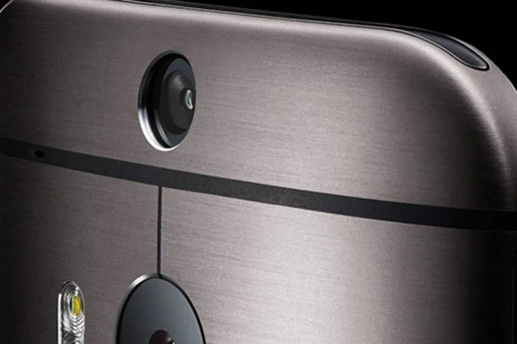 
	HTC One: companhia come&ccedil;ou 2014 contabilizando um preju&iacute;zo l&iacute;quido de 1,88 bilh&atilde;o de d&oacute;lares taiuaneses (62,06 milh&otilde;es de d&oacute;lares) entre janeiro e mar&ccedil;o
 (Divulgação)