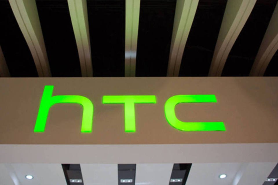 
	HTC: a empresa far&aacute; parcerias com o Google, HBO e outros para criar conte&uacute;do para o dispositivo
 (Liam Yik Fei/Bloomberg)
