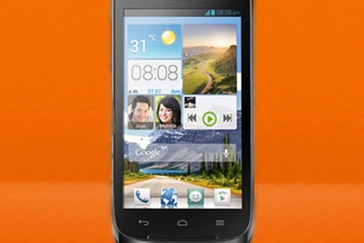 Ascend Y340, smartphone da Huawei (Reprodução/Nextel.com.br)
