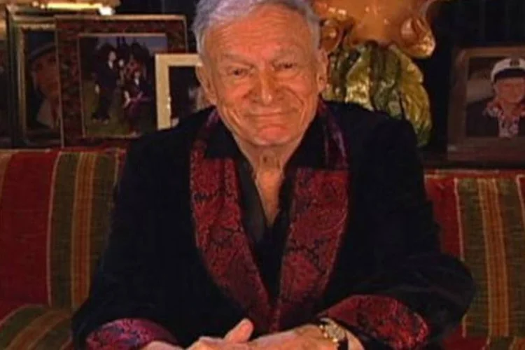 Hugh Hefner, fundador da Playboy, apresenta o novo site em um vídeo (.)