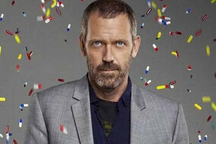 A série deu vários Emmy e Globos de Ouro a Hugh Laurie, intérprete do médico que dá nome ao programa e que chegou a ganhar US$ 400 mil por capítulo (Universal Channel/Universal Channel)
