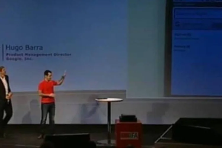 Hugo Barra demonstra o funcionamento do recurso em feira na Alemanha (Reprodução/Google)