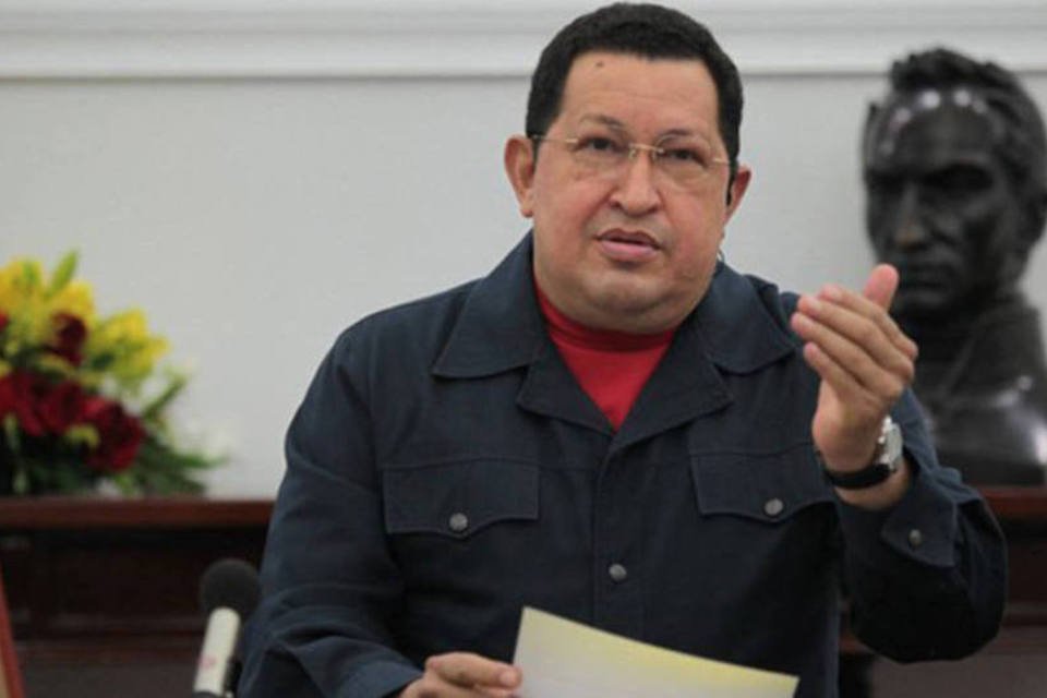 Chávez está estável após infecção respiratória, diz ministro