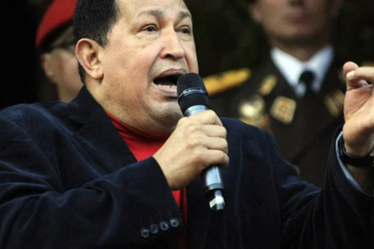 
	Ch&aacute;vez, que viajou na madrugada de ontem a Havana , tratou nesta segunda-feira de&nbsp;&#39;&#39;assuntos estrat&eacute;gicos do Governo&#39;&#39;&nbsp;
 (Leo Ramirez/AFP)