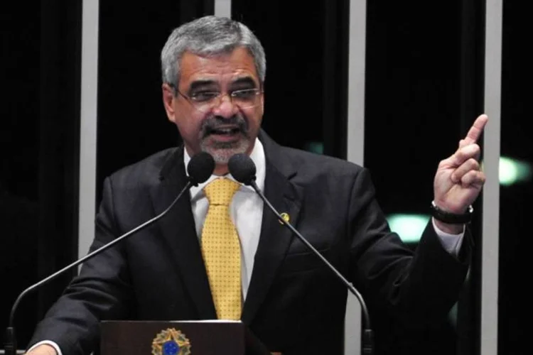 
	Humberto Costa: Humberto Costa, Jos&eacute; Pimentel e An&iacute;bal Diniz foram indicados como titulares
 (Renato Araújo/ABr)