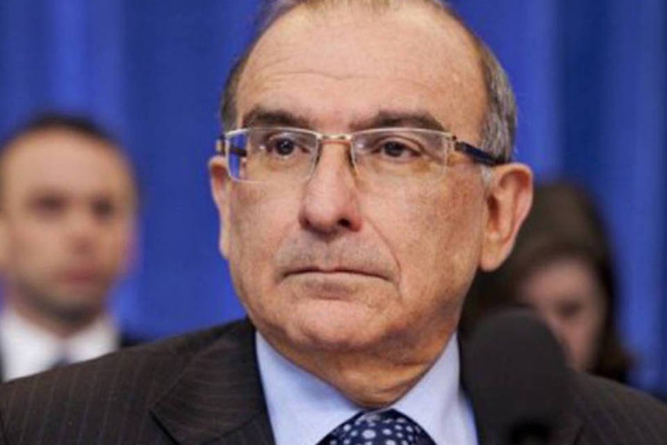 Governo da Colômbia endurece discurso contra as Farc