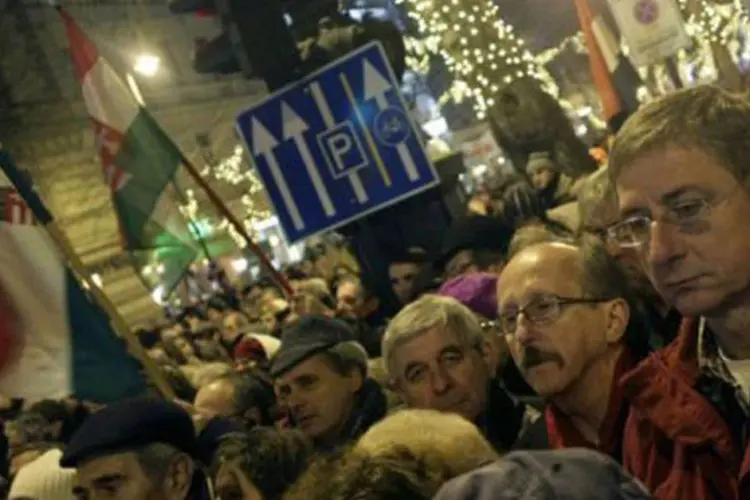 Houve uma mobilização sem precedentes da oposição húngara contra a nova Constituição
 (Ferenc Isza/AFP)