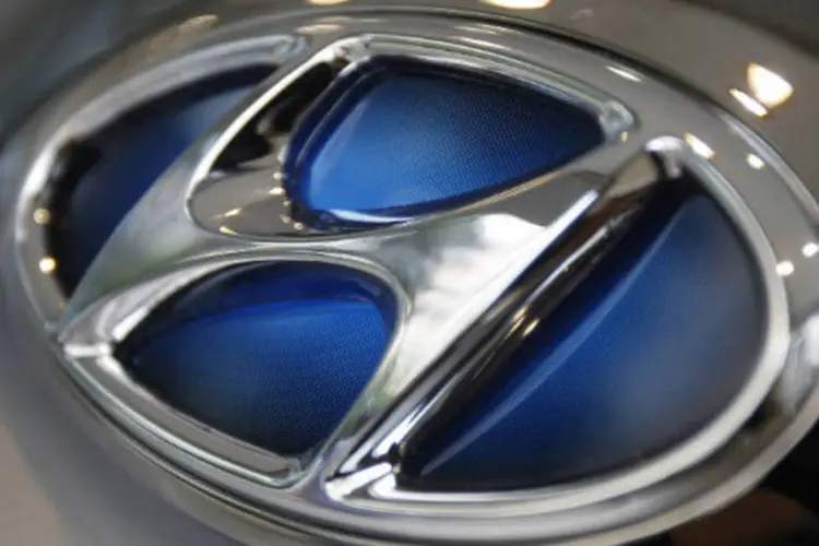 
	Logo da Hyundai Motors: montadora est&aacute; fazendo recall de 1,05 milh&atilde;o de carros e utilit&aacute;rios e a Kia de outros 623,6 mil ve&iacute;culos de modelos 2007 at&eacute; 2011
 (REUTERS/Truth Leem/Files)