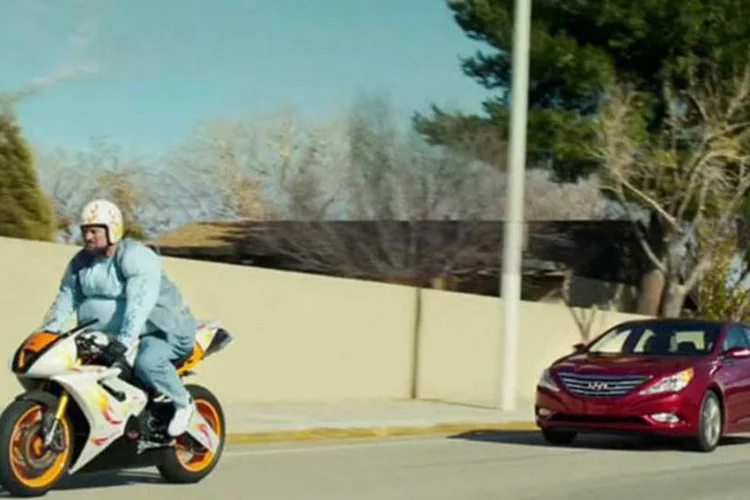 
	Comercial da Hyundai para o Super Bowl 47: filme tem locu&ccedil;&atilde;o do ator Jeff Bridges
 (Reprodução)