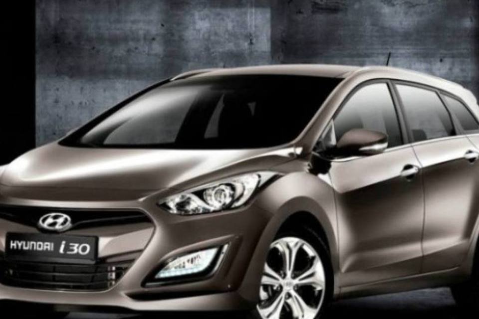 Hyundai apresenta nova perua i30