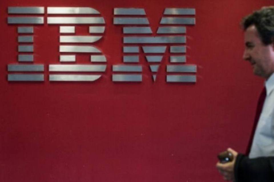 Previsão cautelosa da IBM derruba ações