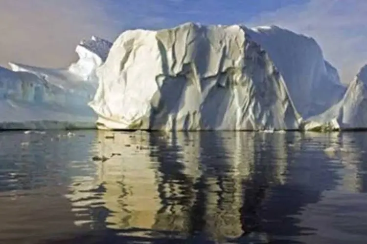 Iceberg em North Bay, na Antártida (Pete Bucktrout/AFP)