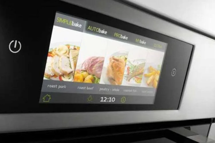 Forno iChef%2B, apresentado pela empresa eslovena Gorenje  (DIVULGAÇÃO)