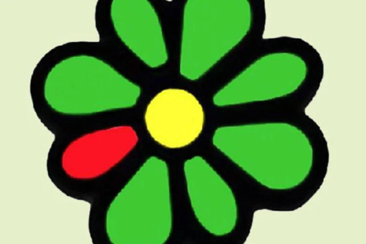 Ícone antigo do ICQ: nova versão voltou ao brasil focando nas plataformas móveis (Reprodução)