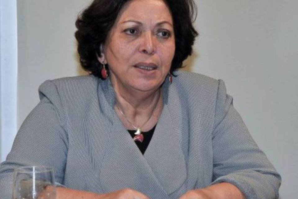 Ideli Salvatti busca acordo com a oposição para destravar votações
