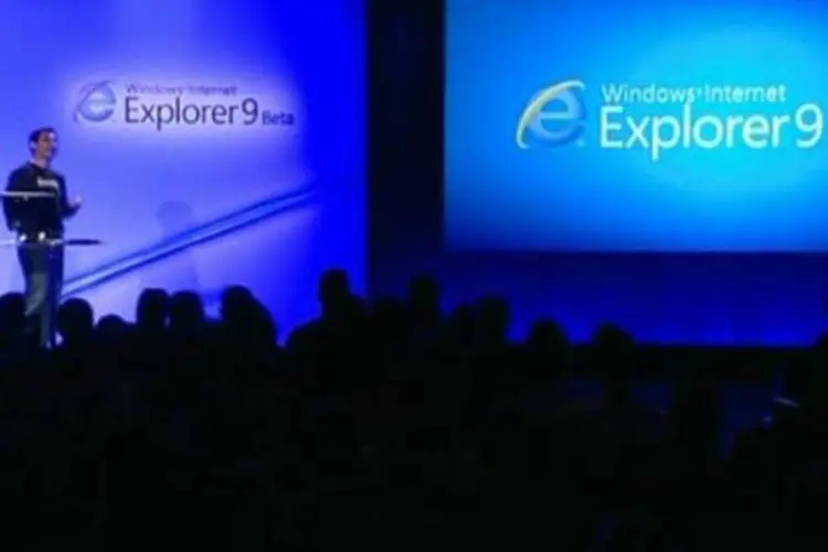 Dean Hachamovitch, diretor-geral do Internet Explorer, apresenta a nova versão do navegador (Reprodução/Microsoft)