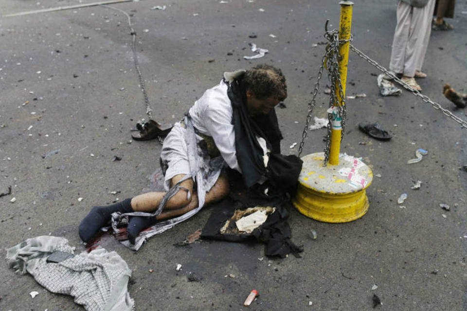 Houthis elevam para 45 número de mortos em atentado em Sana