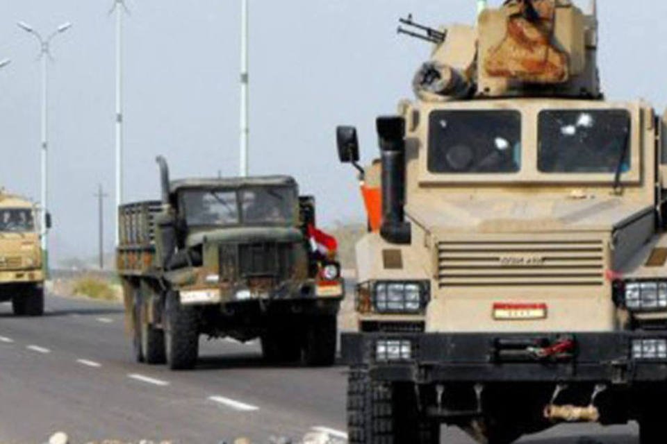 Confronto entre integrantes da Al Qaeda e exército mata militares
