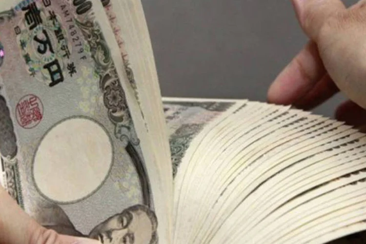 Trata-se do primeiro retrocesso em três trimestres: estes números preliminares não são uma surpresa, já que os indicadores econômicos recentes permitiam antecipar esta evolução (©AFP / Yoshikazu Tsuno)