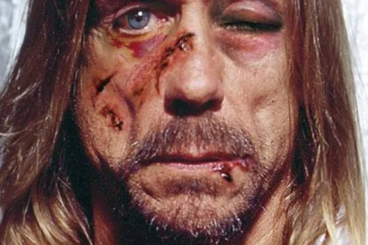 
	Iggy Pop em an&uacute;ncio da Anistia Internacional contra tortura: qualquer coisa pode ser dita sob abuso
 (Divulgação/Anistia Internacional)