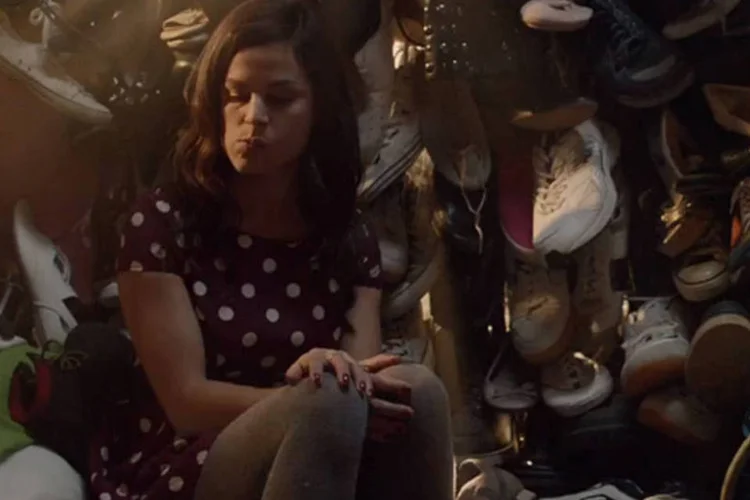 
	Mulher em volta de bagun&ccedil;a em v&iacute;deo de marketing da IKEA: filme foi produzido pela Stink.tv e dirigido por Adam Berg
 (Reprodução)