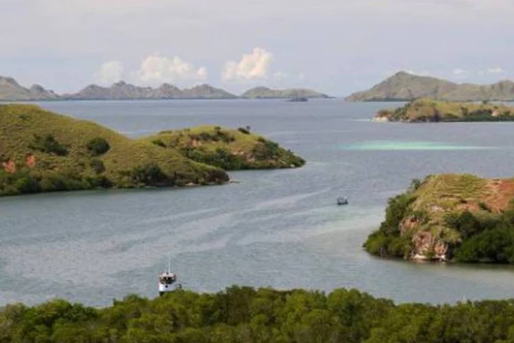
	Ilhas indon&eacute;sias: turismo representa uma fra&ccedil;&atilde;o pequena mas crescente da economia local, gerando receitas de cerca de 9,85 bilh&otilde;es de d&oacute;lares por ano
 (Romeo Gacad/AFP)